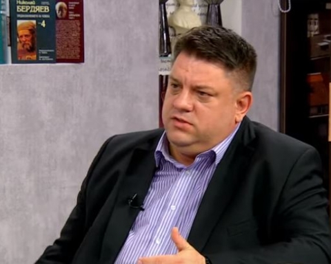 Атанас Зафиров: Борисов поне спря да се прави на международник