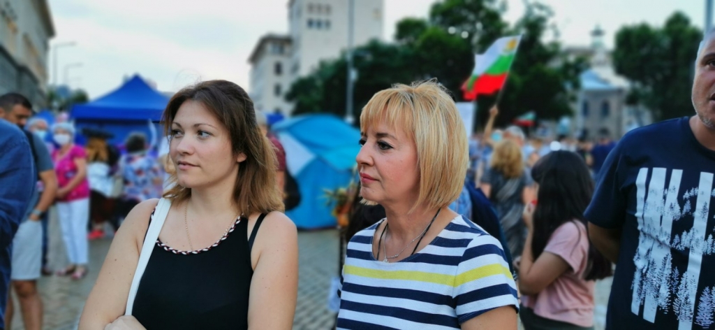 Манолова призова Обществения съвет към ЦИК да се застъпи за машините за гласуване