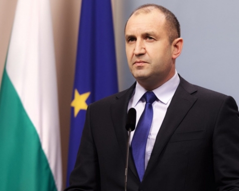 Радев: Нашият език ще продължава да ни обединява като народ
