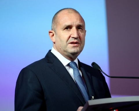 Радев: Бъдещето принадлежи на тези нации, които избират образованието и науката за приоритет
