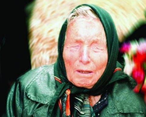 Баба Ванга: Нека знаят всички, че нищо не остава неизплатено на този свят. Хората вършат престъпления и мислят, че никой не ги е видял. Не е така! Всичко се вижда и идва време, когато провинилият се трябва да плати!