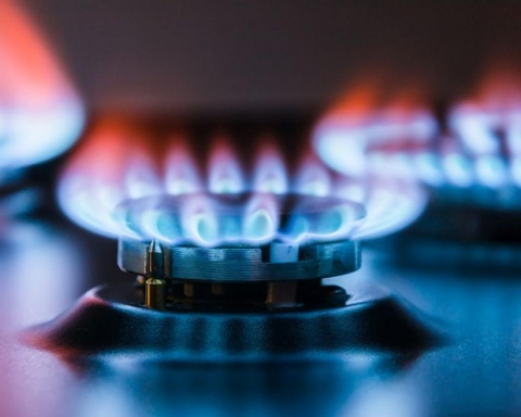 Тесла за домакинствата – няма да има компенсации за газа