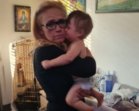 Темида много спешно трябва да си свали превръзката от очите и да се обеси на нея