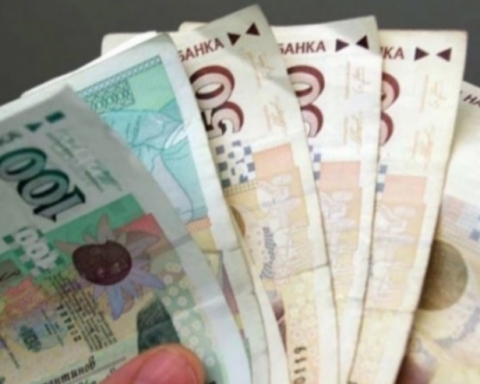 Младите хора в България очакват възнаграждения над 4300 лв.